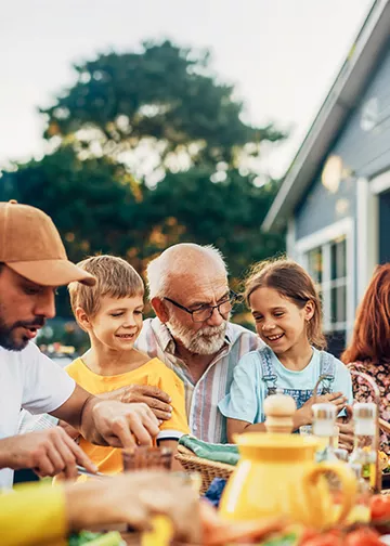  Image of a family eating
